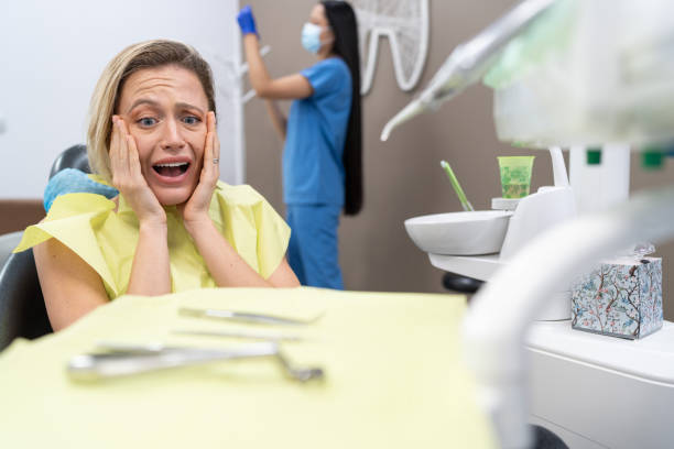 Best Emergency Dental Extractions in Cactus, TX
